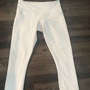 Lululemon white gingham print wunder under 4